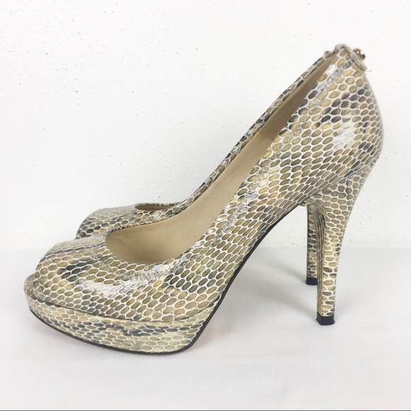 Stuart Weitzman Size 8 Snake Print High Heels - Picture 4 of 7